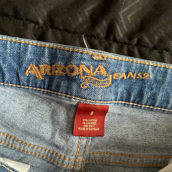 Arizona Shorts - Picture 8 of 9